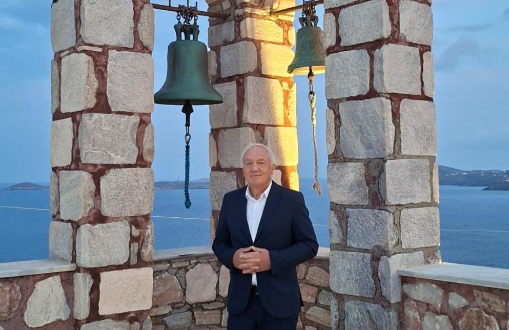 "Η Σύρος, ως πρωτεύουσα των Κυκλάδων, έχει κεντρικό ρόλο στη διοικητική, κοινωνική και αναπτυξιακή πορεία του νομού μας"
