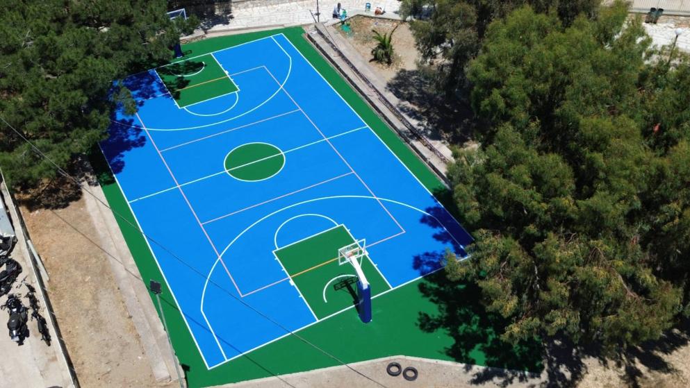 Νέα εικόνα για το γήπεδο μπάσκετ του 2ου Δημοτικού Σχολείου Ερμούπολης