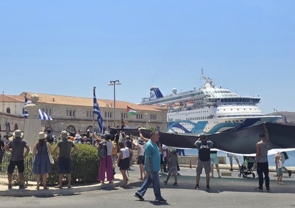 Απαγόρευση συγκεντρώσεων από το Λιμεναρχείο Σύρου στην παραλιακή ζώνη