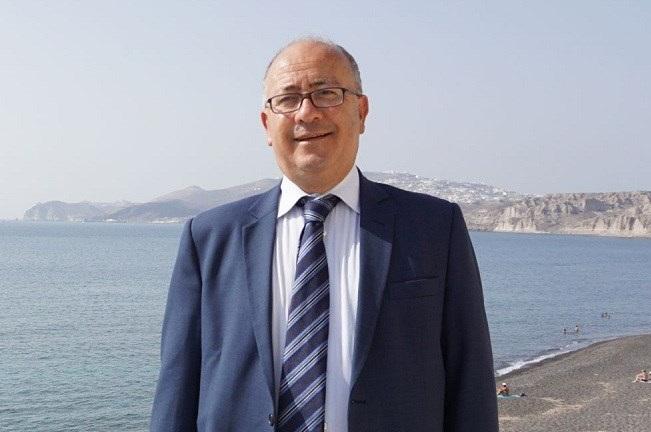"Το μεγαλύτερο στοίχημα για τη Σαντορίνη είναι να διατηρήσει την ταυτότητα και τη φυσιογνωμία της"