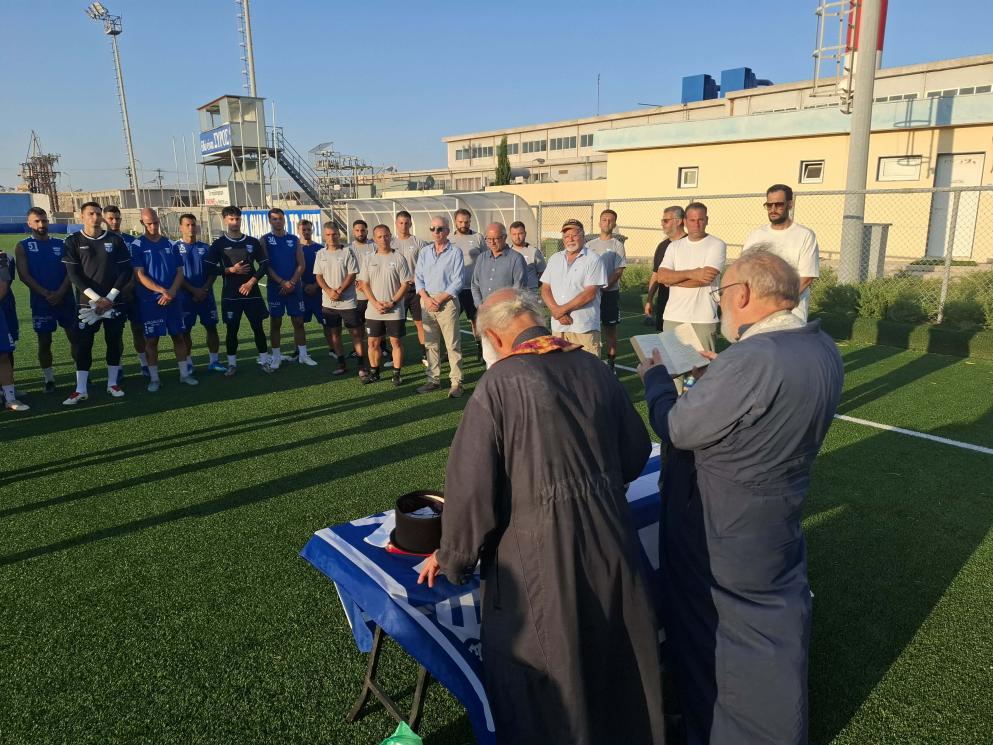 Αγιασμός στην Ελλάς Σύρου πριν από την πρώτη "μάχη" της νέας σεζόν (ΦΩΤΟ + ΒΙΝΤΕΟ)