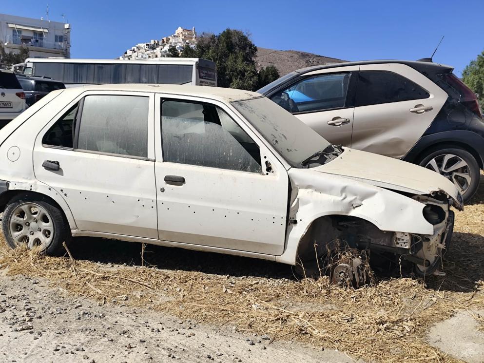  Μπαίνει “σκούπα” για τα εγκαταλελειμμένα οχήματα 