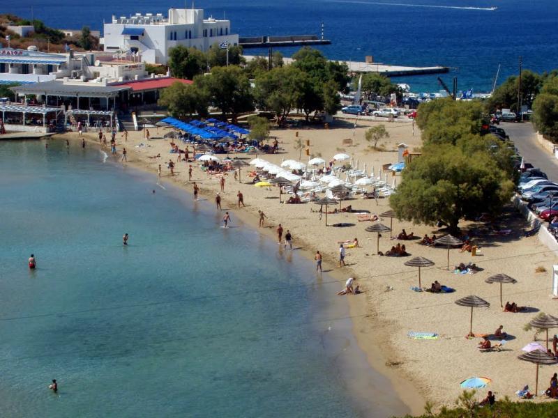Σύρος: Βρέθηκε άνδρας χωρίς τις αισθήσεις του στην παραλία των Αγκαθωπών