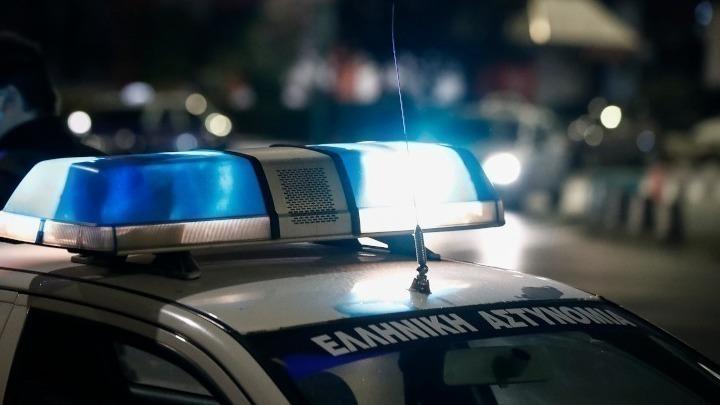 Τρεις συλλήψεις στη Σύρο για ναρκωτικά, απείθεια και παραμέληση εποπτείας ανηλίκου