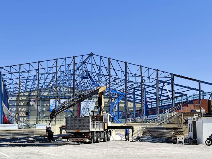 “Κουφάρι” και το γήπεδο του βόλεϊ 