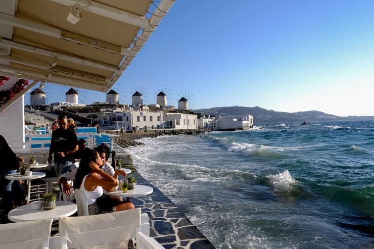 Καιρός: Αραιές νεφώσεις στις Κυκλάδες - Σε ποιες περιοχές αναμένεται επιδείνωση