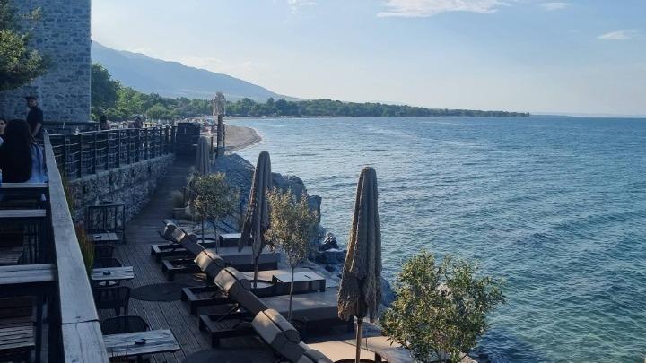 Γιατί ο ελληνικός τουρισμός εμφανίζεται ανθεκτικός στην κρίση στη Μέση Ανατολή