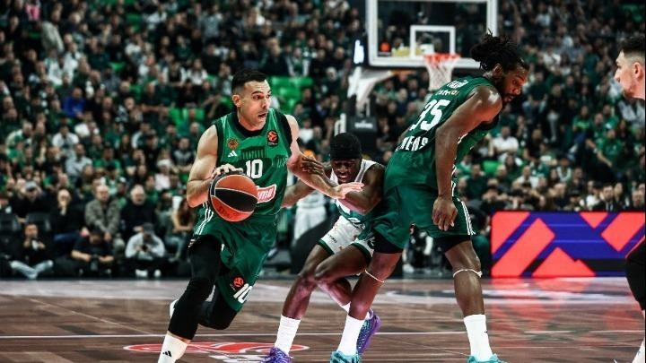 Σλούκας: «Ήδη μετράω αντίστροφα για επιστροφή, θα γυρίσω σύντομα»