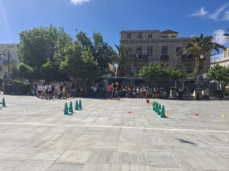 Παιδικά χαμόγελα γέμισε η πλατεία Μιαούλη 
