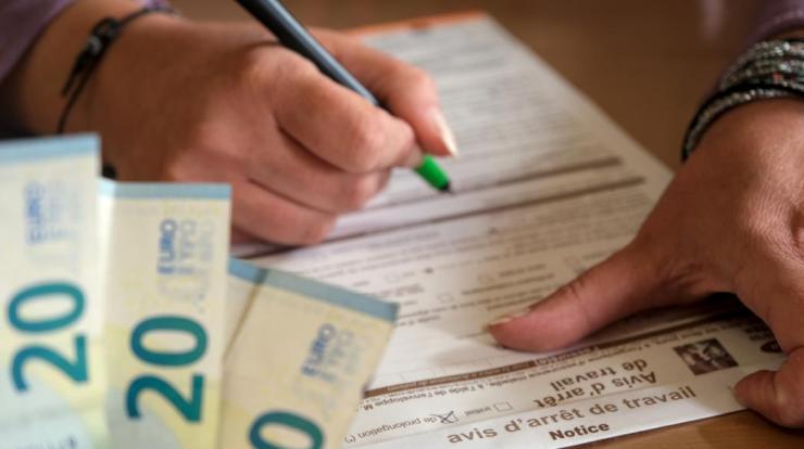 Πρόστιμο 150.000 ευρώ σε ηλεκτρονικό κατάστημα για παραπλάνηση καταναλωτών