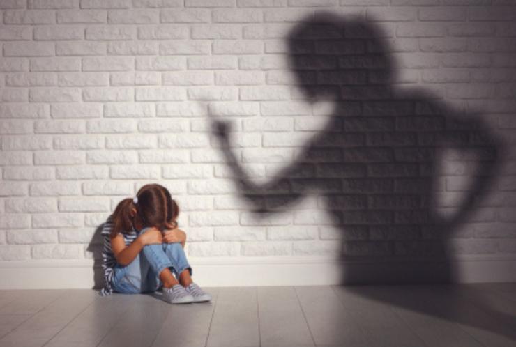 Σοκάρουν οι αριθμοί για την κακοποίηση ανηλίκων