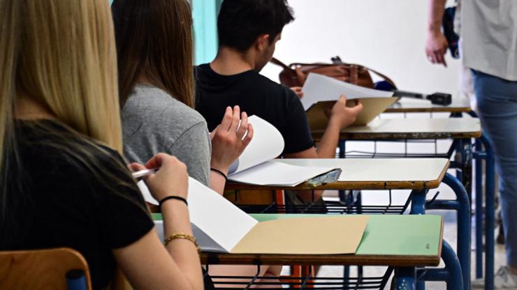 Πανελλαδικές: Σε τέσσερα μαθήματα ειδικότητας εξετάζονται σήμερα οι υποψήφιοι των ΕΠΑΛ