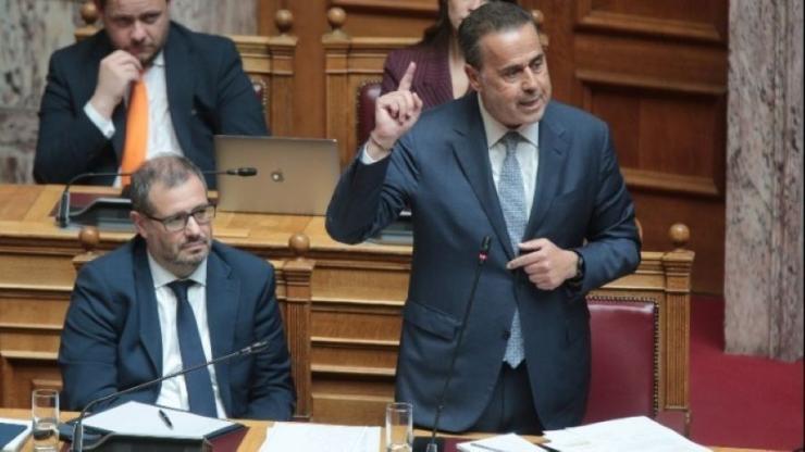 Βουλή: Ψηφίστηκε το νομοσχέδιο για τις ΑΠΕ