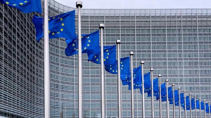 Συστάσεις της Κομισιόν στην Ελλάδα για 1.236 φοροαπαλλαγές, ακίνητα, ΙΧ και diesel