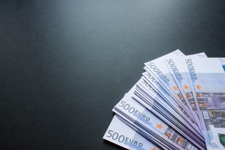 Ιδιωτικό χρέος: Οι 4+1 παρεμβάσεις για τη μείωσή του και τα οφέλη για τους πολίτες