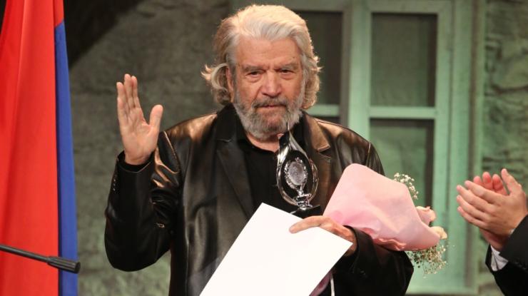 Η Φίνος Φιλμ αποχαιρετά τον Άγγελο Αντωνόπουλο με ένα video