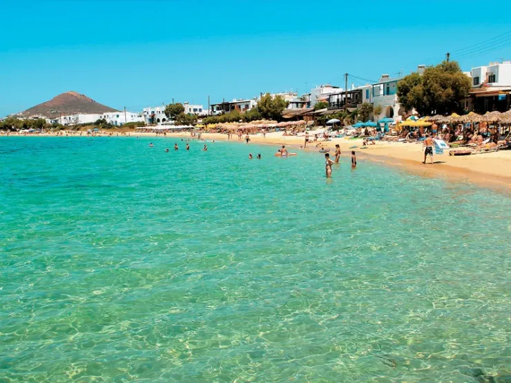 Ποια παραλία των Κυκλάδων είναι ανάμεσα στις 100 κορυφαίες του πλανήτη