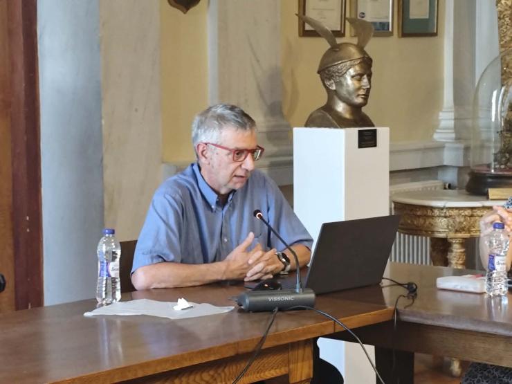 Σύρος Εξ Αρχής: Ζητάει να συζητηθεί ο προς ψήφιση νόμος που επιτρέπει την ιδιωτική πολεοδόμηση