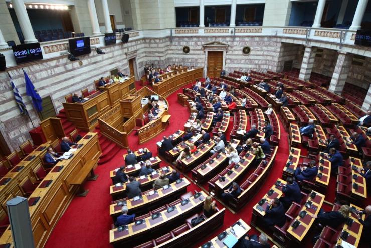 Συνταγματική Αναθεώρηση: Το ΠΑΣΟΚ λέει «ναι» υπό προϋποθέσεις στο άρθρο 16 για τα μη κρατικά πανεπιστήμια