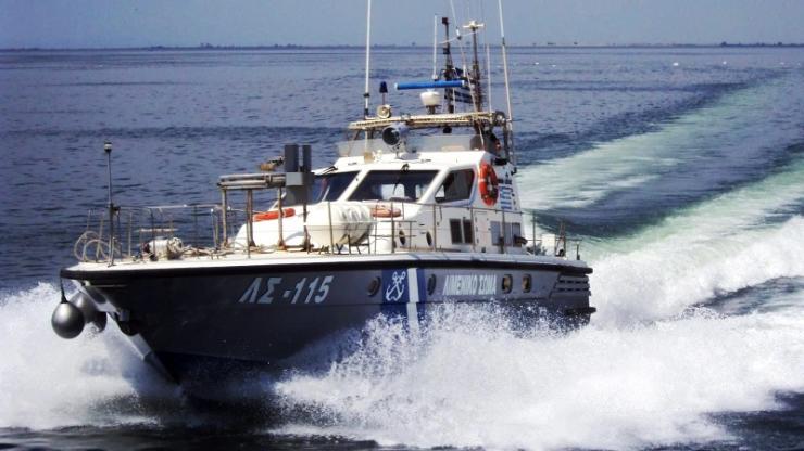 70χρονος κυβερνήτης ιστιοφόρου μεταφέρθηκε εσπευσμένα στο Νοσοκομείο Σύρου