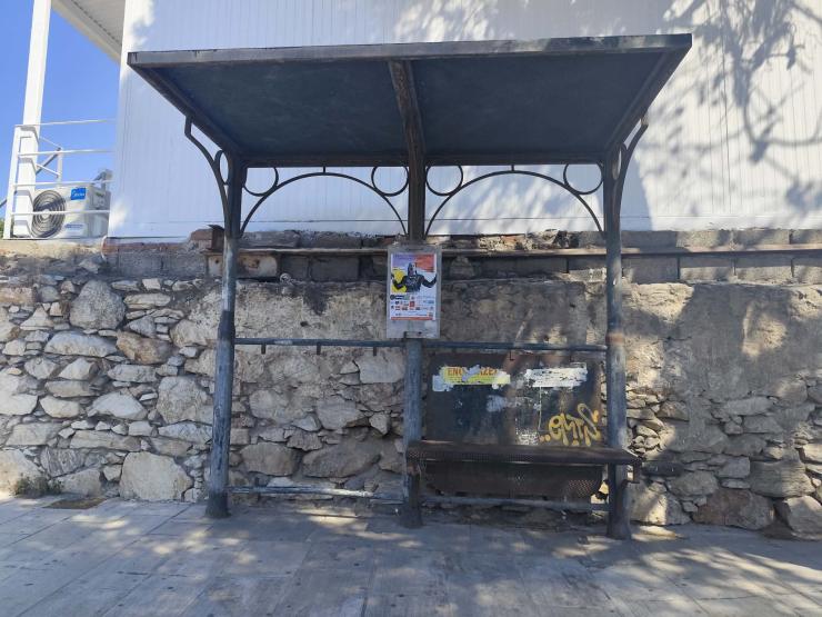 Καμία συντήρηση στις στάσεις αναμονής των επιβατών 