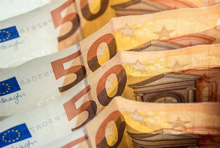 Νέος εξωδικαστικός ή 72 δόσεις: Τι σας συμφέρει για τις οφειλές;