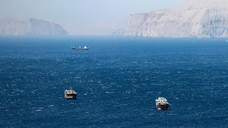 Διεθνής Ναυτιλιακός Οργανισμός: Σχεδόν 6.000 ναυτικοί παραμένουν εγκλωβισμένοι στον Κόλπο