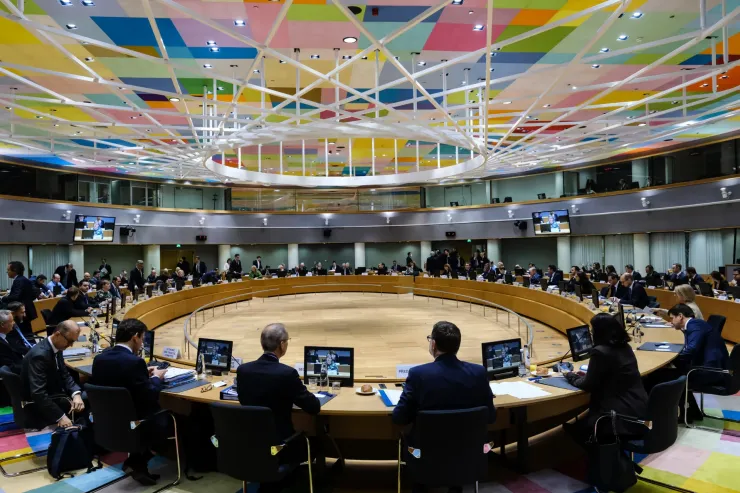 Επιστρέφει στο τραπέζι το κοινό ευρωπαϊκό χρέος – Η ισπανική πρόταση και το όφελος για Ελλάδα