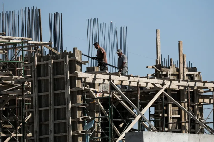 Εκτός σχεδίου οικόπεδα: Παράταση έως τον Ιούνιο του 2027 για οικοδομικές άδειες