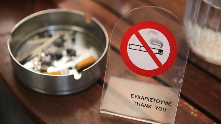 Αυξήθηκαν οι Έλληνες που αποφάσισαν να διακόψουν το κάπνισμα