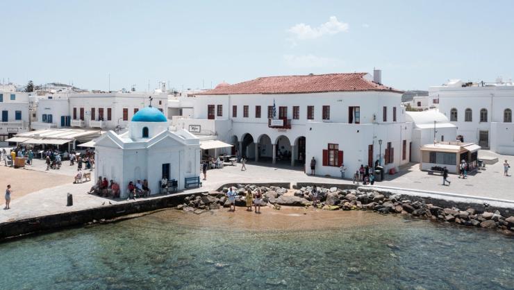 Σχέδιο για 46 νέες προσλήψεις για το 2027 από τον Δήμο Μυκόνου