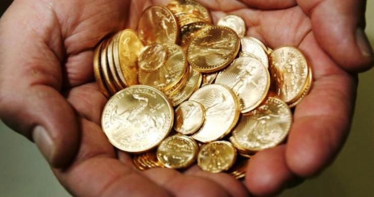 Κρατούν χρυσές λίρες στα σεντούκια οι Έλληνες; - Τι δείχνουν τα στοιχεία της ΤτΕ