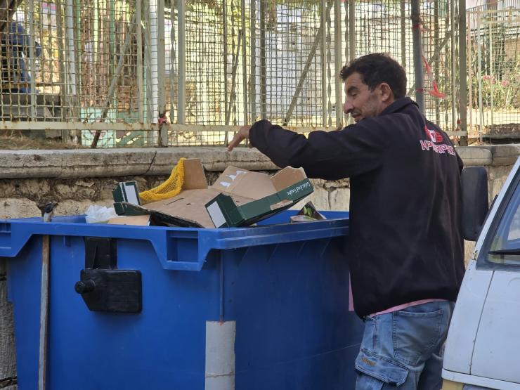 Σε ρόλο εργάτη ο αντιδήμαρχος Περιβάλλοντος 