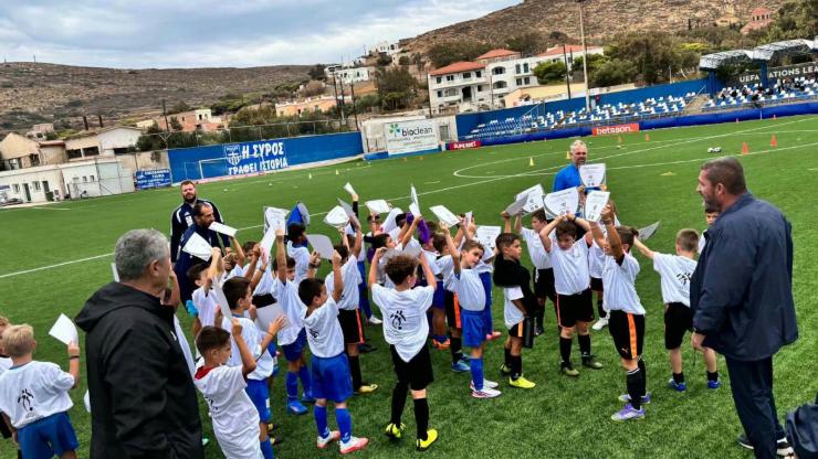 Με επιτυχία πραγματοποιήθηκε στη Σύρο το “UEFA Grassroots Week 2026”