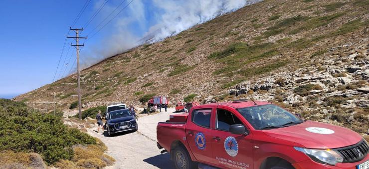 Λεύκες Πάρου: Συνδρομή της ΕΟΔ Κυκλάδων στην κατάσβεση της πυρκαγιάς 