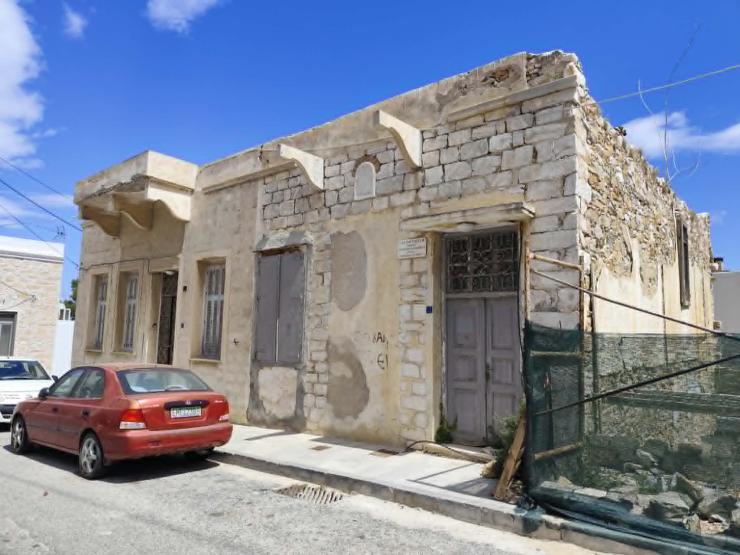 Με 800 χιλ. ευρώ κατοικίες για γιατρούς στη Σύρο 