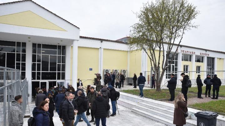 Τέμπη: Με πρόταση της εισαγγελέως για τον έλεγχο του κινητού του σταθμάρχη συνεχίζεται η δίκη