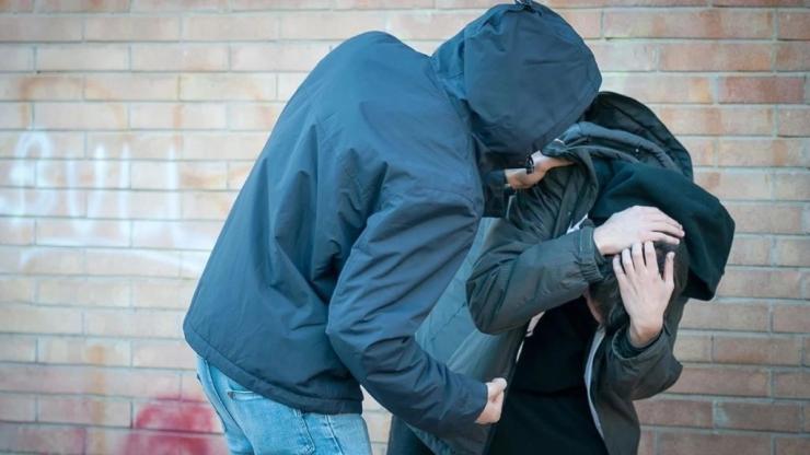 Συνελήφθη 14χρονος που απείλησε με μαχαίρι συμμαθητές του σε γυμνάσιο