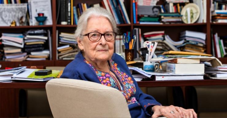 Έφυγε από τη ζωή η Ιωάννα Κουτσουράδη, η κορυφαία Ελληνίδα φιλόσοφος της Κωνσταντινούπολης