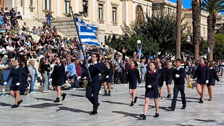 Σύρος: Το πρόγραμμα για τη στεφάνωση και την παρέλαση της 28ης Οκτωβρίου 