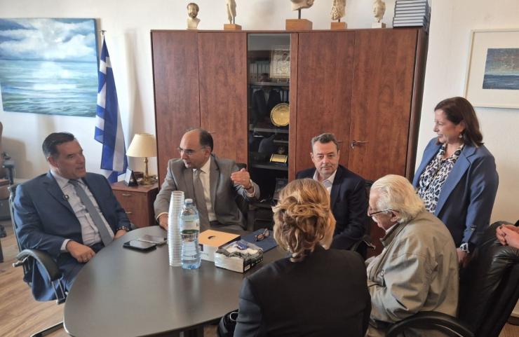 Θετικά μηνύματα στην Πάρο από την επίσκεψη του υπουργού Υγείας