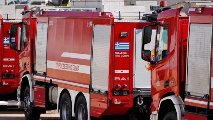 Πυρκαγιά σε σκάφος αναψυχής στο Λαύριο