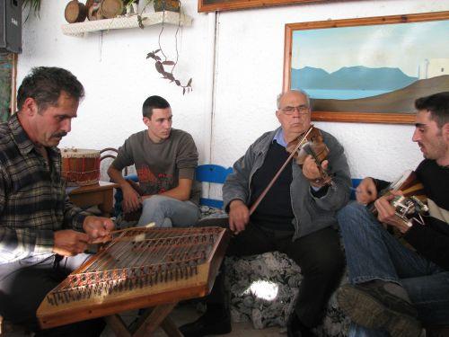 Ντοκιμαντέρ για τις μουσικές της Άνδρου 