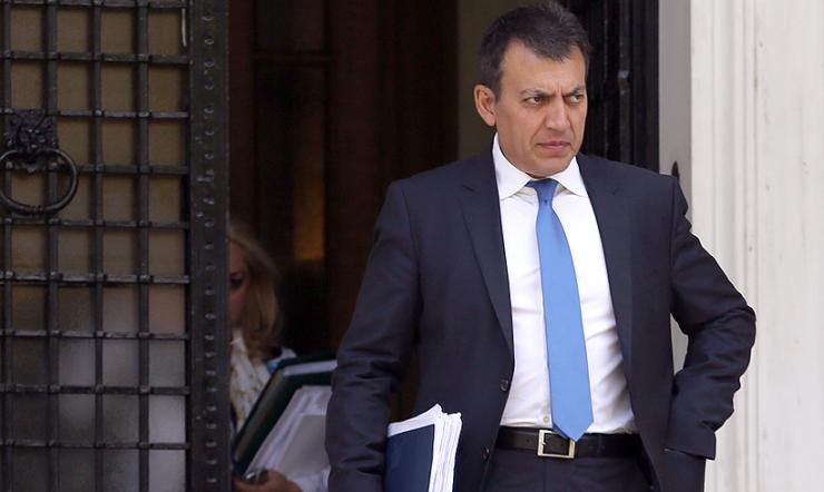 Περί παγώματος χρεών όσων οφείλουν στον ΟΑΕΕ