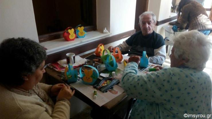 Πασχαλινές δημιουργίες χάρισαν χαμόγελο στους γέροντες