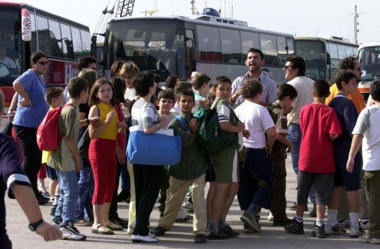 Σχετικά με την κατάργηση των εκδρομών σε σχολεία των Κυκλάδων