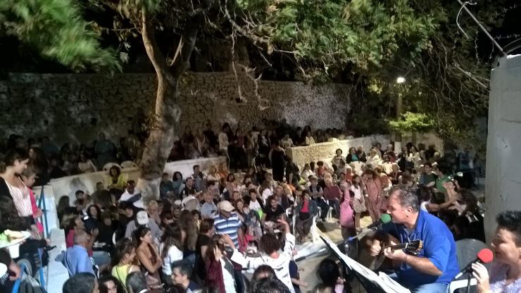 Κέφι μέχρι το πρωί στην 12η Τσιπουροβραδιά στην πηγή του Αγ. Αθανασίου