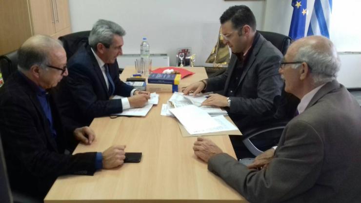 Στον νέο Δήμαρχο Τήνου ο Αντιπεριφερειάρχης Κυκλάδων 