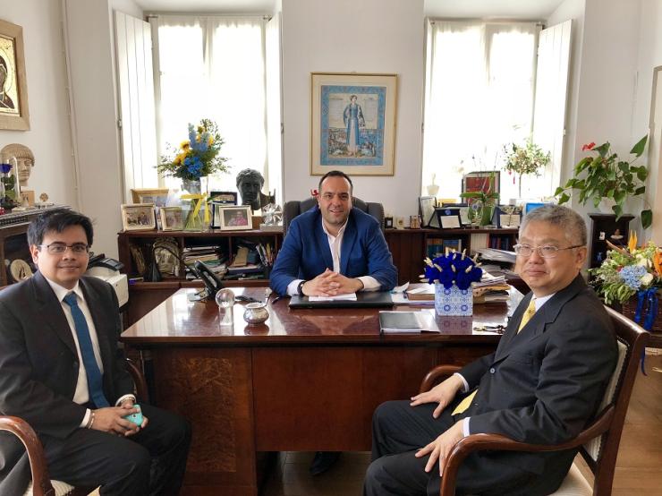 Η Ταϊλάνδη επιλέγει Μύκονο για διακοπές