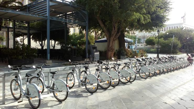 Αναξιοποίητο “μέτρο” και πολιτική αδράνεια 